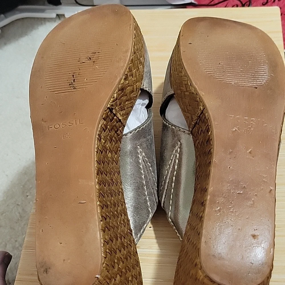 Fossil Maddox Wedge Heels sandals antique gold Sz 8.5 - Picture 5 of 5